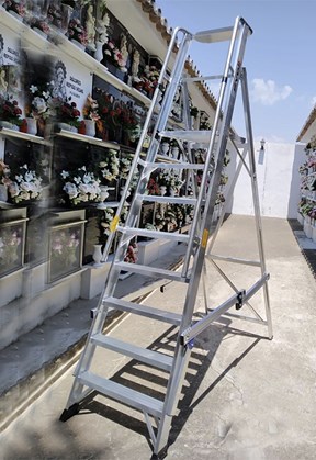 Vera - Escalera de almacén con plataforma