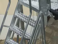 Plattform für Fahrzeugwartung