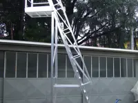 Plattform mit Deichsel für Tanker und Tanker