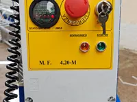 Sargheber mit motorisiertem Rad