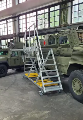Brückenleiter für militärische und zivile Fahrzeuge
