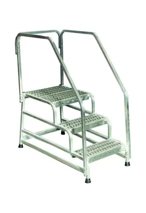 CARGO MIT GITTERROSTSTUFEN 