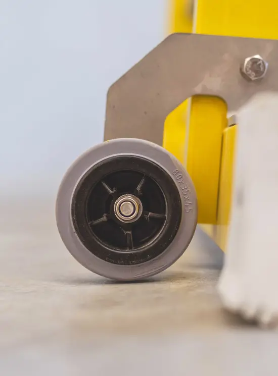 Revolver 100% FIBERGLAS