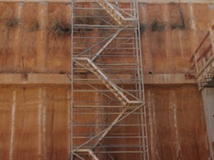 LANDING AT HIGH AND ROOF ACCESS WITH SVELT SCAFFOLDINGS