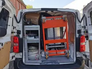 Nuevo catálogo de plataformas elevadoras PEMP SVELT – Elevadores unipersonales y máquinas de elevación