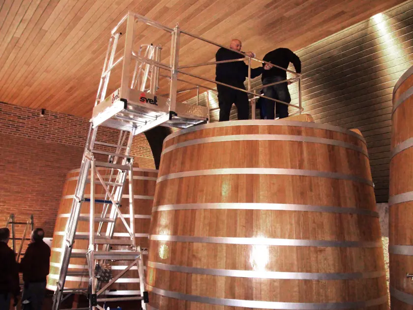 Ladder for barrels and vats - Tankers and tank ladders