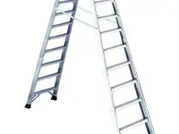 P1 industrial stepladder