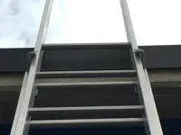 Tailor-made ladders and platforms for roofs