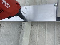 Roof bridge ladder