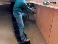 Rubber ladder for roofs and roofs