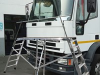 Updown stepstool for windscreen