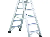 P1 industrial stepladder