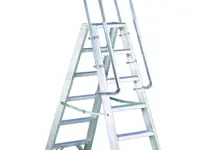 P1 industrial stepladder