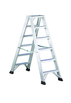 P1 industrial stepladder