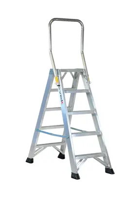 P1 industrial stepladder