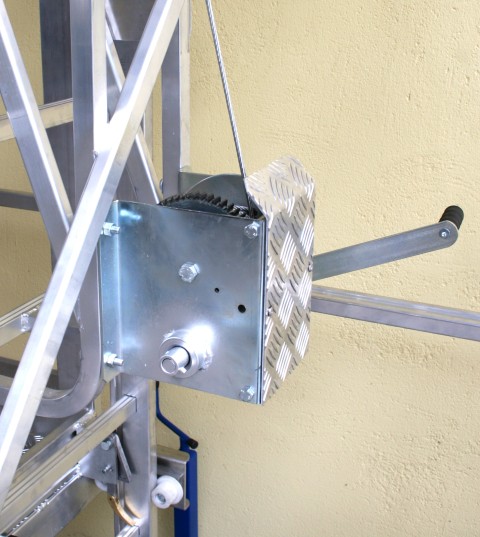 Telescopic platform ladder with outreach