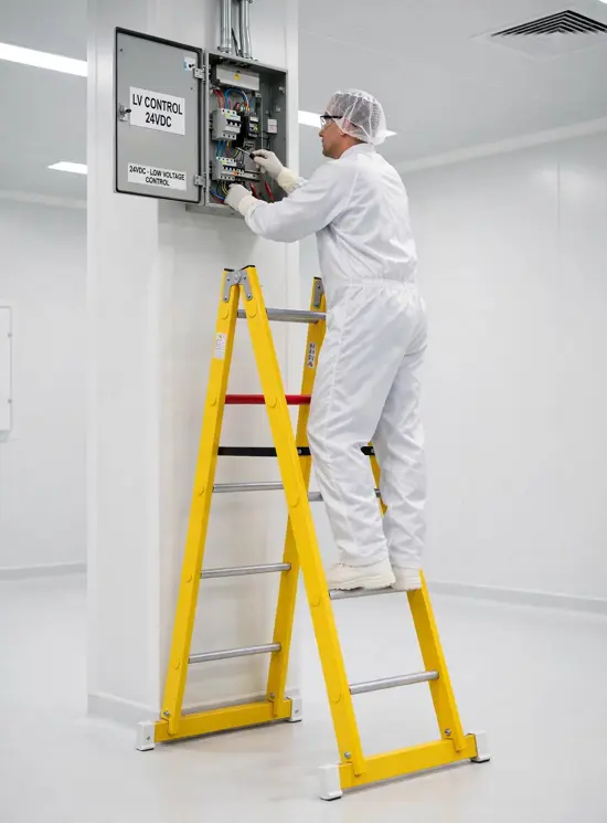FT Easel ladder 100% fiberglass
