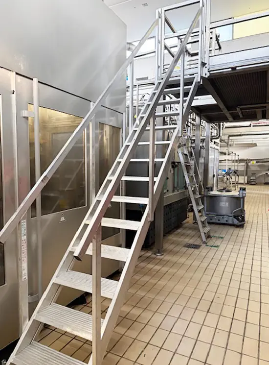 Scala Industriale scorrevole su binario