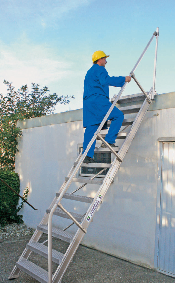 Fixed aluminium access stairs for outdoor use