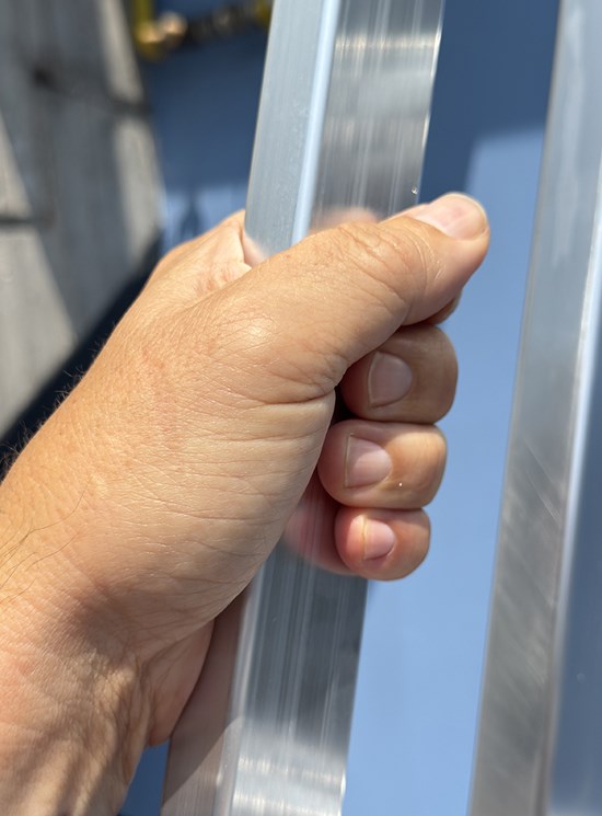 Extension ladders for roof access