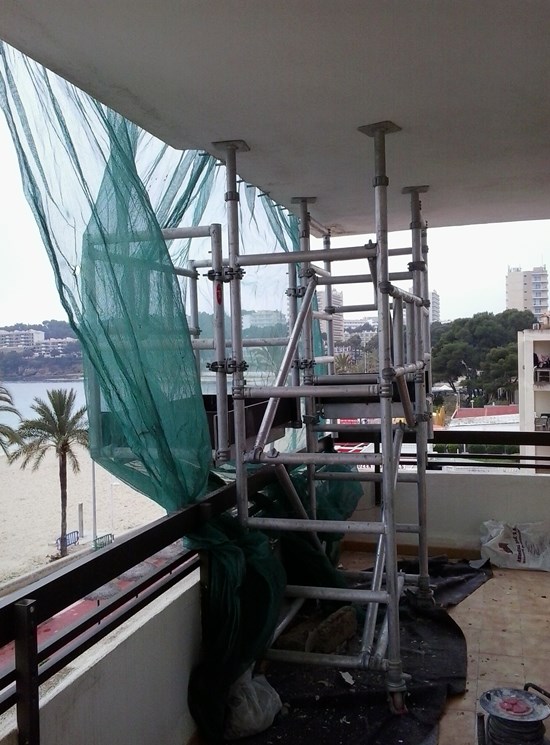 Balcony scaffolding 