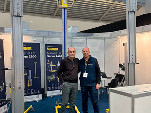 Svelt en la feria líder de maquinaria industrial: innovación y escaleras para trabajos en altura