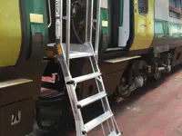 Escalera telescópica para vagones