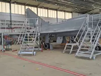 Escaleras para aviones de combate