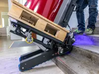 Carro eléctrico de escalas con orugas D