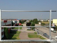 Barandillas perimetrales de protección colectiva para techos