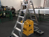 Hybrid Escalera de aluminio transformable para trabajar en tijera o apoyo