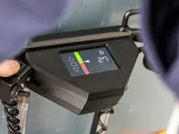 Carro eléctrico de escalas con orugas D