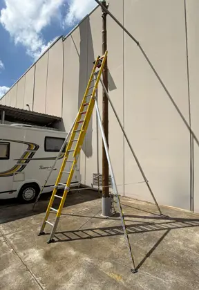 FIBRAFULL  - Escalera FULL EQUIPPED equipada para todas las...