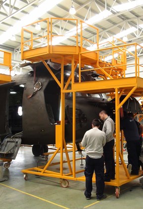 Plataformas de mantenimiento para helicópteros CHINOOK