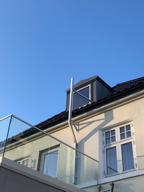 MODUM UNIVERSAL