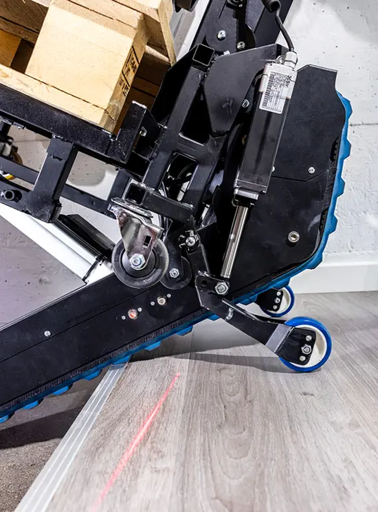 Carro eléctrico de escalas con orugas D