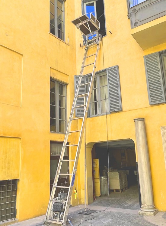 Elevador LIFT 2000. Elevador de fachada para mudanza o materiales de construcción