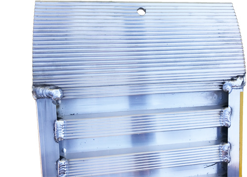 RAMPAS DE ALUMINIO NERVADO