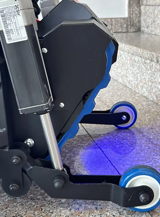 Carro eléctrico de escalas con orugas D