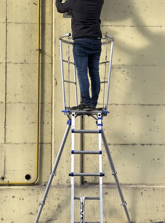 FELINA: Plataforma telescópica multifunción