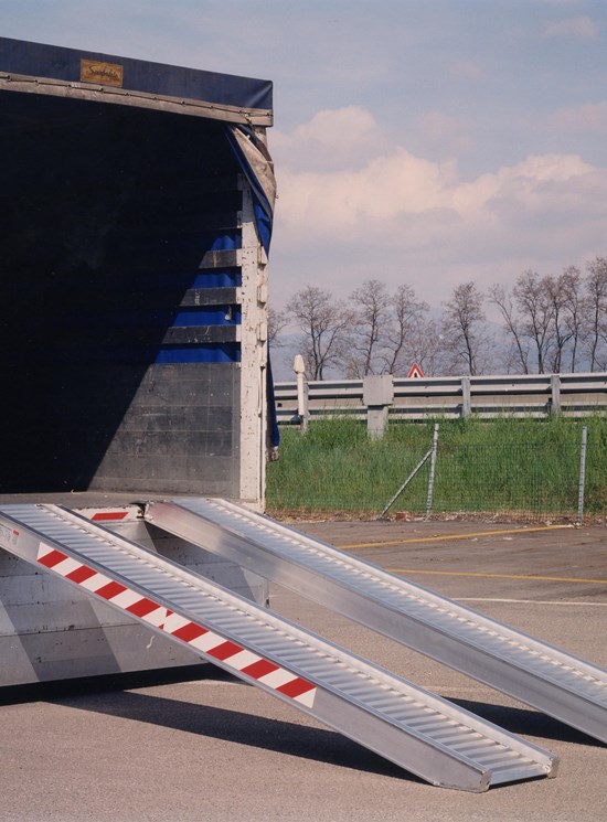 Rampas de carga de aluminio a medida