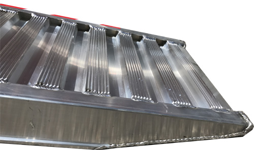 RAMPAS DE ALUMINIO NERVADO