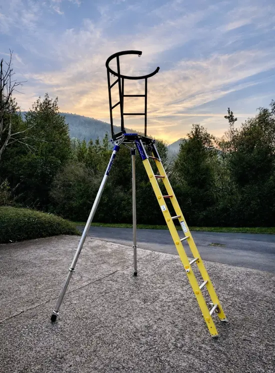 FELINA DE FIBRA: ESCALERA TELESCÓPICA MULTIFUNCIÓN AISLANTE