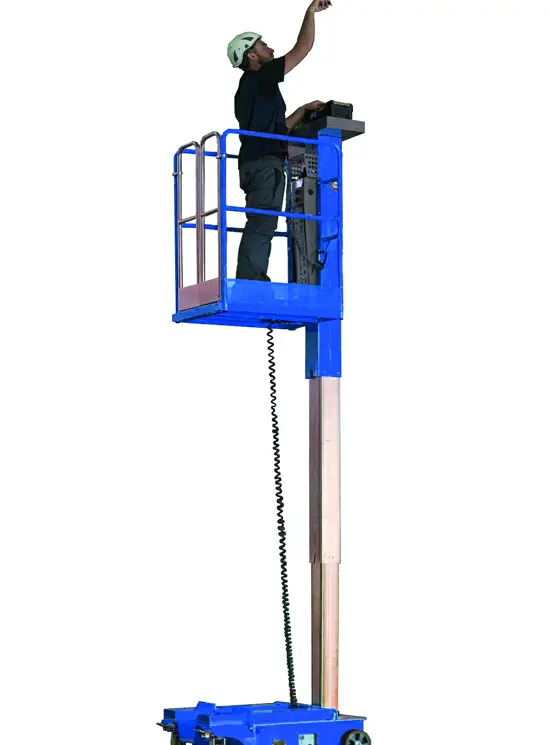 Plataforma elevadora de mástil autopropulsad