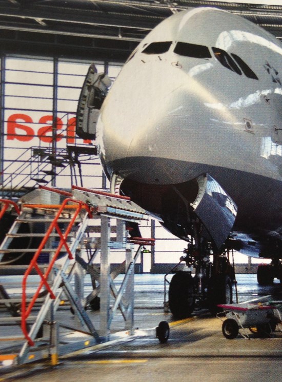 Escaleras para aeropuertos y aviones