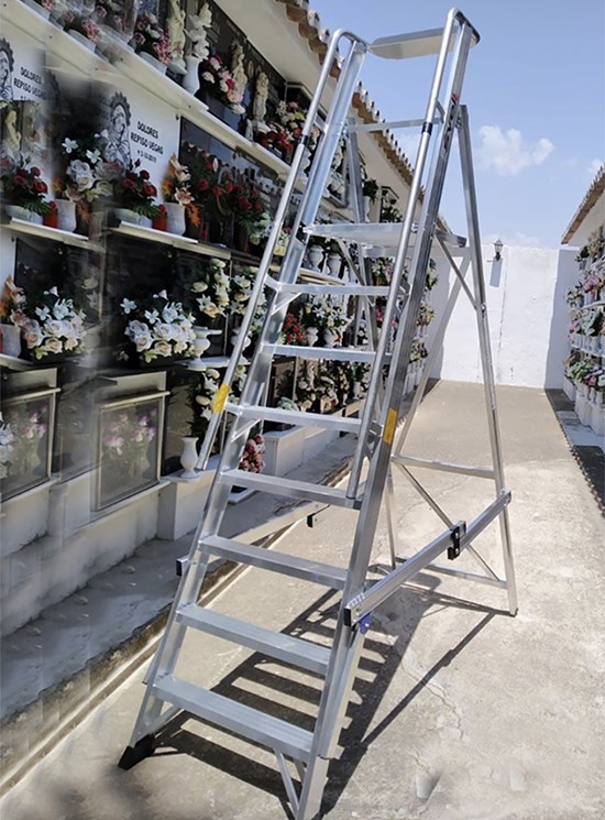 Vera - Escalera de almacén con plataforma