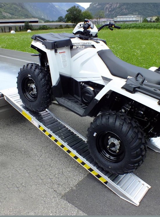 RAMPAS DE ALUMINIO NERVADO