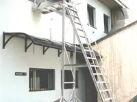 Tourelle porte-à-faux