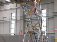 Plateforme d’accès au cockpit de l’avion