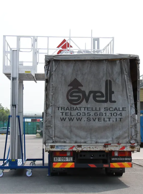 Quai pour carrosseries de camions et de voitures